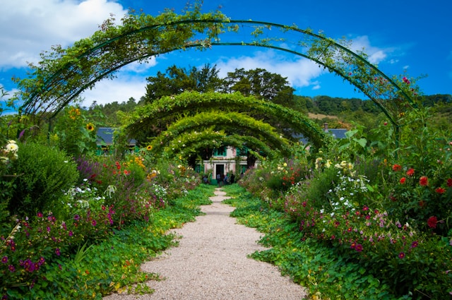 7 World's Most Beautiful Greenhouses